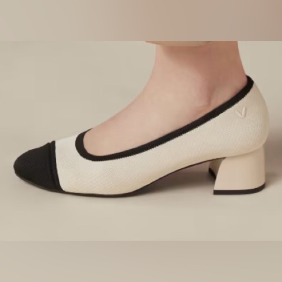 Vivaia Shoes - Vivaia Almond-Toe Chunky Heels Julie Pro size 39 EU